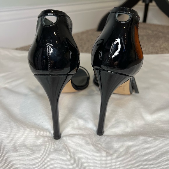 Stuart Weitzman Nudistrong heels - Picture 3 of 9